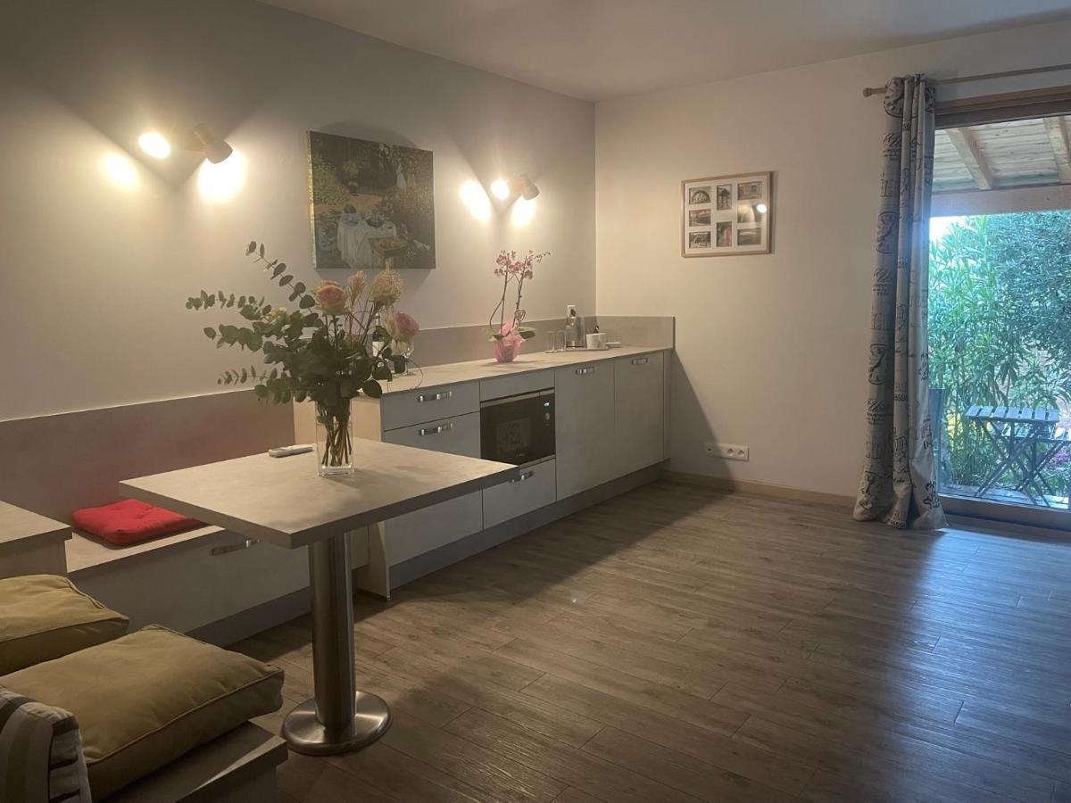 Bed and Breakfast Le Lion D'Or En Perigord Mauzac-et-Grand-Castang Экстерьер фото