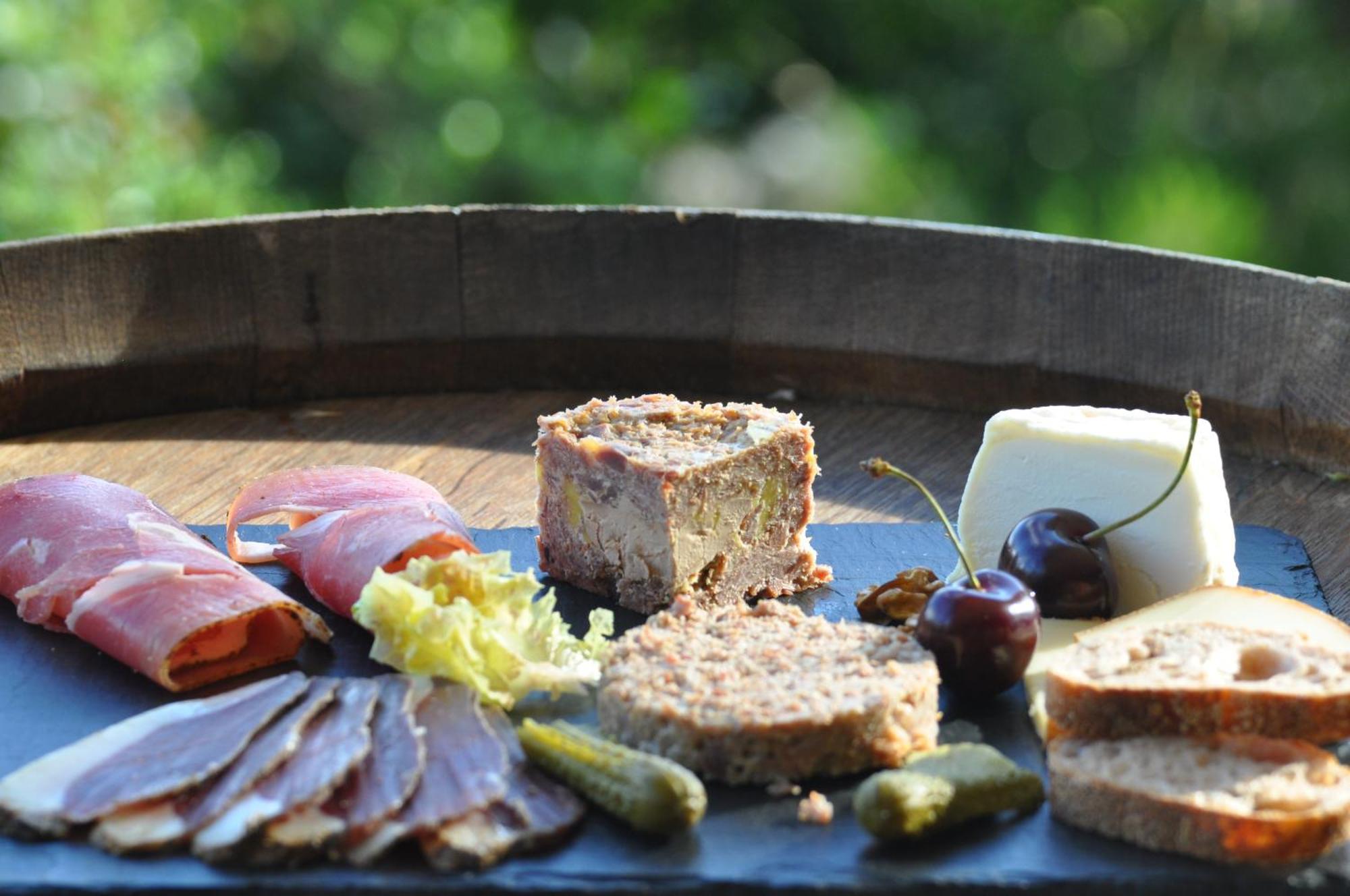 Bed and Breakfast Le Lion D'Or En Perigord Mauzac-et-Grand-Castang Экстерьер фото