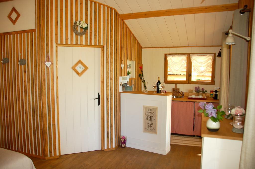 Bed and Breakfast Le Lion D'Or En Perigord Mauzac-et-Grand-Castang Экстерьер фото
