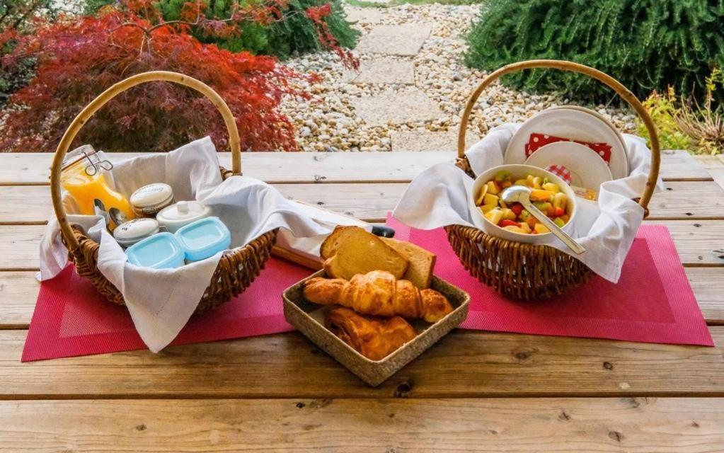 Bed and Breakfast Le Lion D'Or En Perigord Mauzac-et-Grand-Castang Экстерьер фото